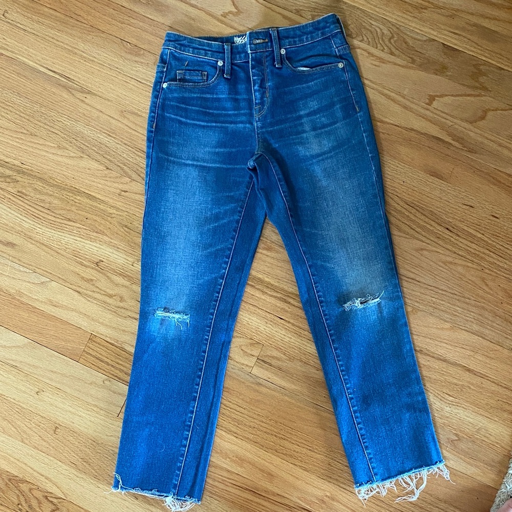 Stylish Blue Distressed Ankle Jeans